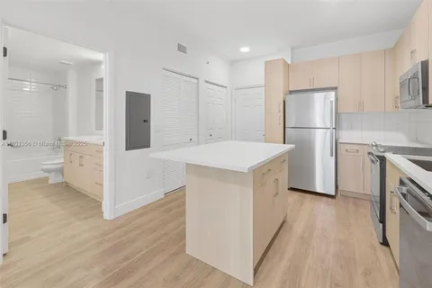 10170 SW 7th St # 205, Pembroke Pines FL 33025