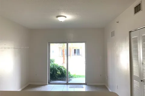 11050 SW 196th St # 110, Cutler Bay FL 33157