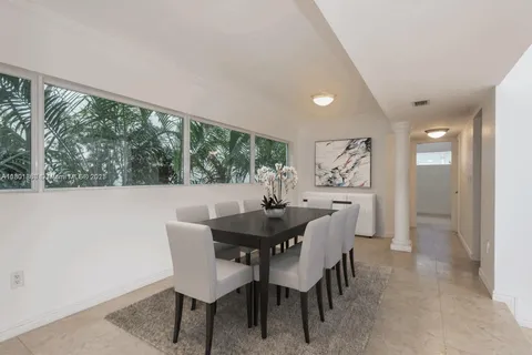 4000 Alhambra Cir, Coral Gables FL 33146