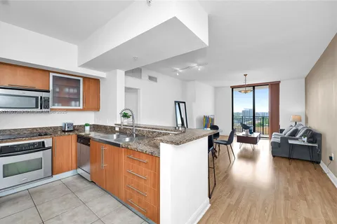 888 S Douglas Rd # 910, Coral Gables FL 33134