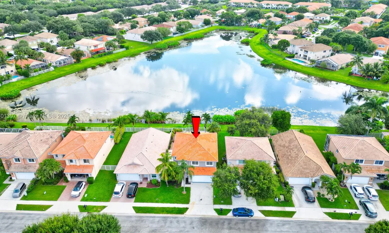 6381 Willoughby Cir, Lake Worth FL 33463