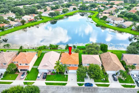 6381 Willoughby Cir, Lake Worth FL 33463