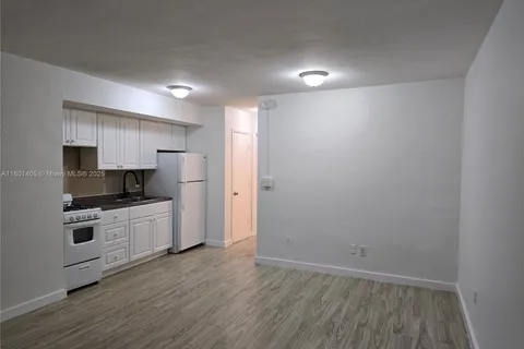 1140 71st St # 3, Miami Beach FL 33141