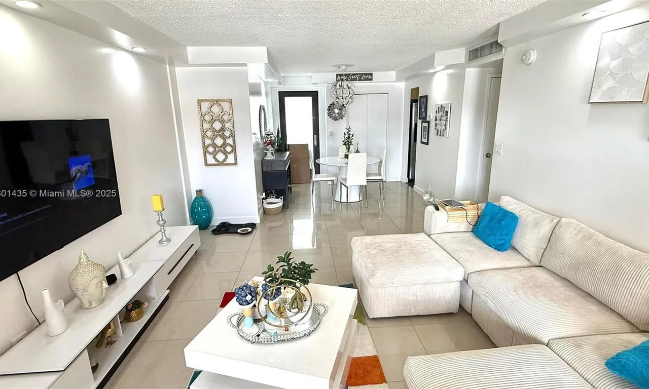 301 Golden Isles Dr # 203, Hallandale Beach FL 33009