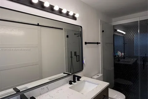 1120 Canella Ln, Hollywood FL 33019