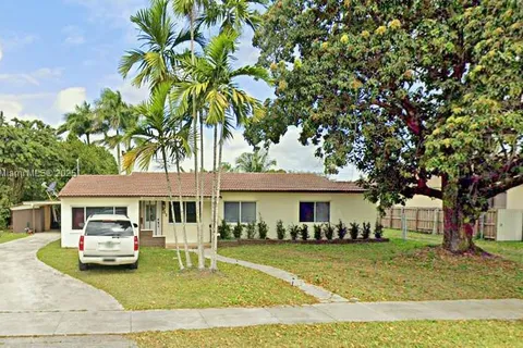 231 NW 14th St, Homestead FL 33030