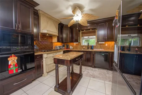 18721 SW 297th St, Homestead FL 33030