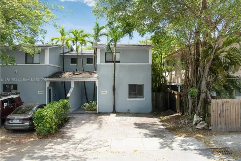 3182 Day Ave, Coconut Grove FL 33133