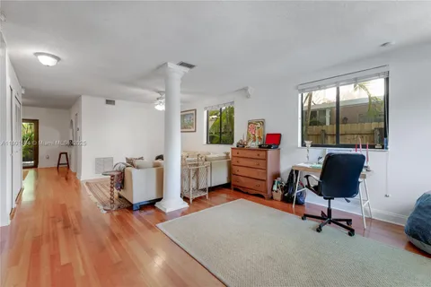 3182 Day Ave, Coconut Grove FL 33133