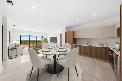 701 Valencia Ave # 404, Coral Gables FL 33134