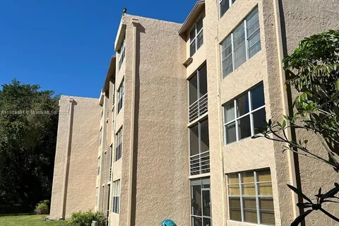 9410 Live Oak Pl # 305, Davie FL 33324