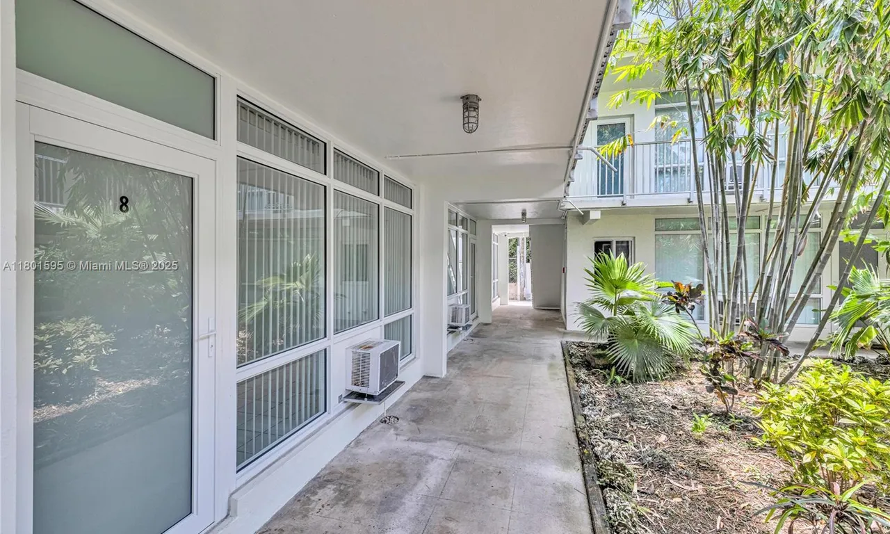 1850 Meridian Ave # 8, Miami Beach FL 33139