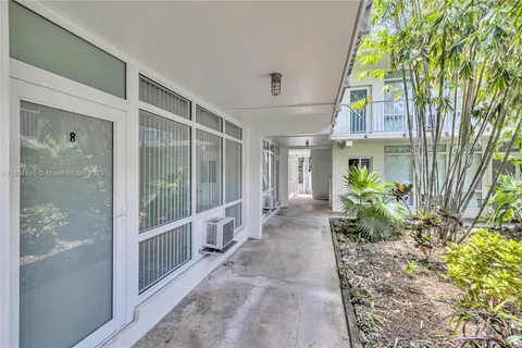 1850 Meridian Ave # 8, Miami Beach FL 33139