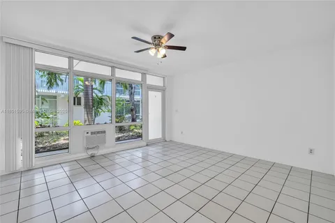 1850 Meridian Ave # 8, Miami Beach FL 33139