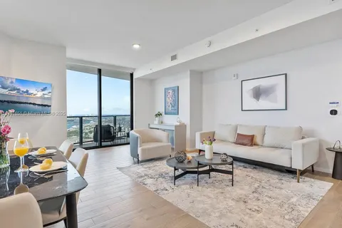 398 NE 5th St # 4109, Miami FL 33132