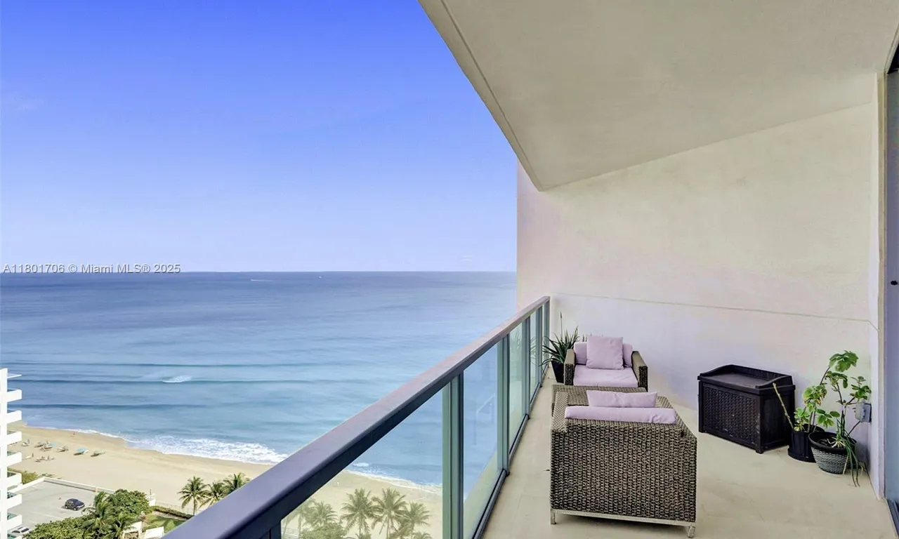 3101 S Ocean Dr, Hollywood FL 33019