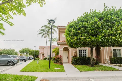 7818 Catalina Cir, Tamarac FL 33321