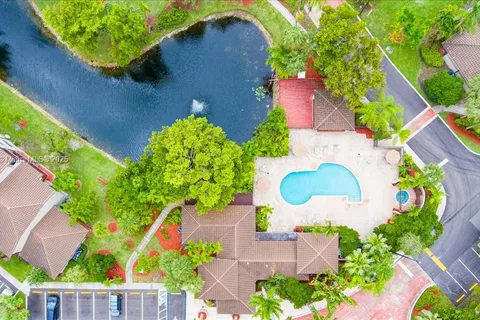 9939 Nob Hill Pl # 9939, Sunrise FL 33351