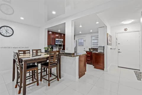 301 NE 14th # 207, Hallandale Beach FL 33009