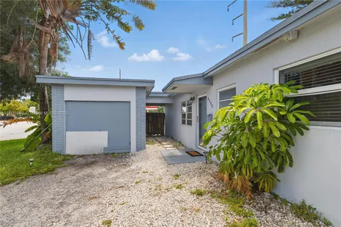 6400 Sheridan St, Hollywood FL 33024