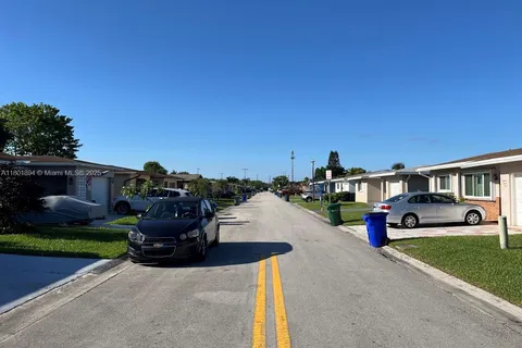 1130 NW 67th Ave, Margate FL 33063