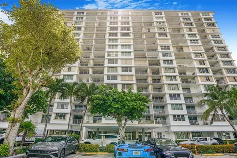 1865 79th St # 12G, North Bay Village FL 33141