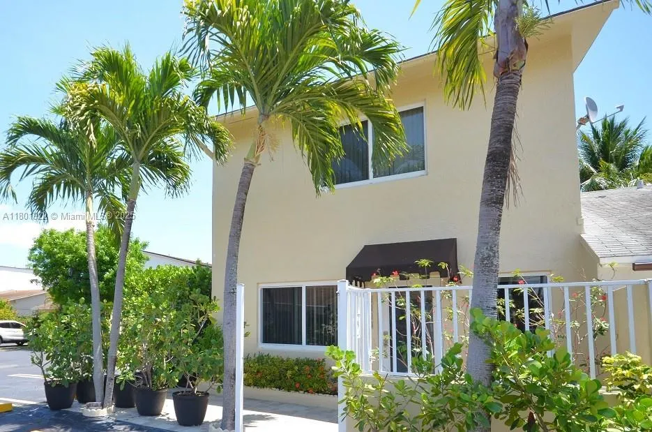 2455 SW 11th St # 7A, Miami FL 33135