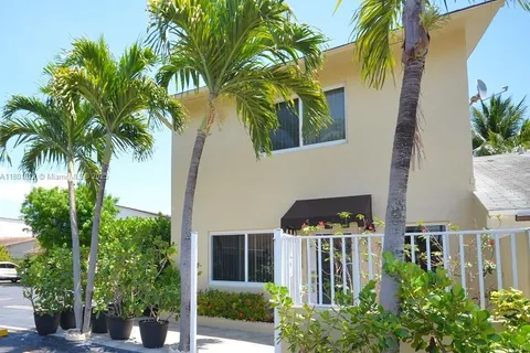 2455 SW 11th St # 7A, Miami FL 33135