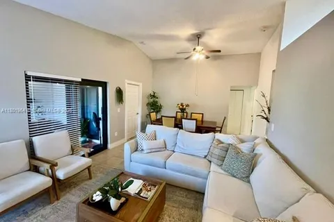 6466 SW 152nd Cir Pl # 66, Miami FL 33193