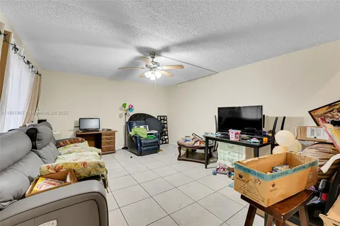 1458 N Lawnwood Cir # 24, Fort Pierce FL 34950