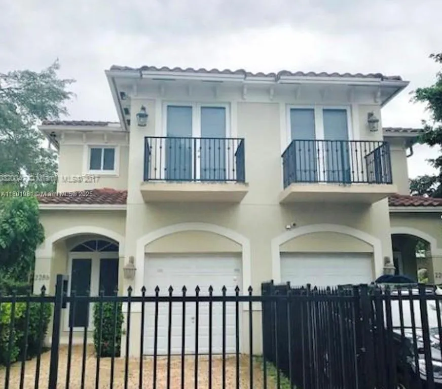 2286 SW 16 CT # 2286, Coral Gables FL 33145