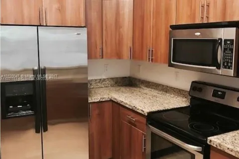 2286 SW 16 CT # 2286, Coral Gables FL 33145