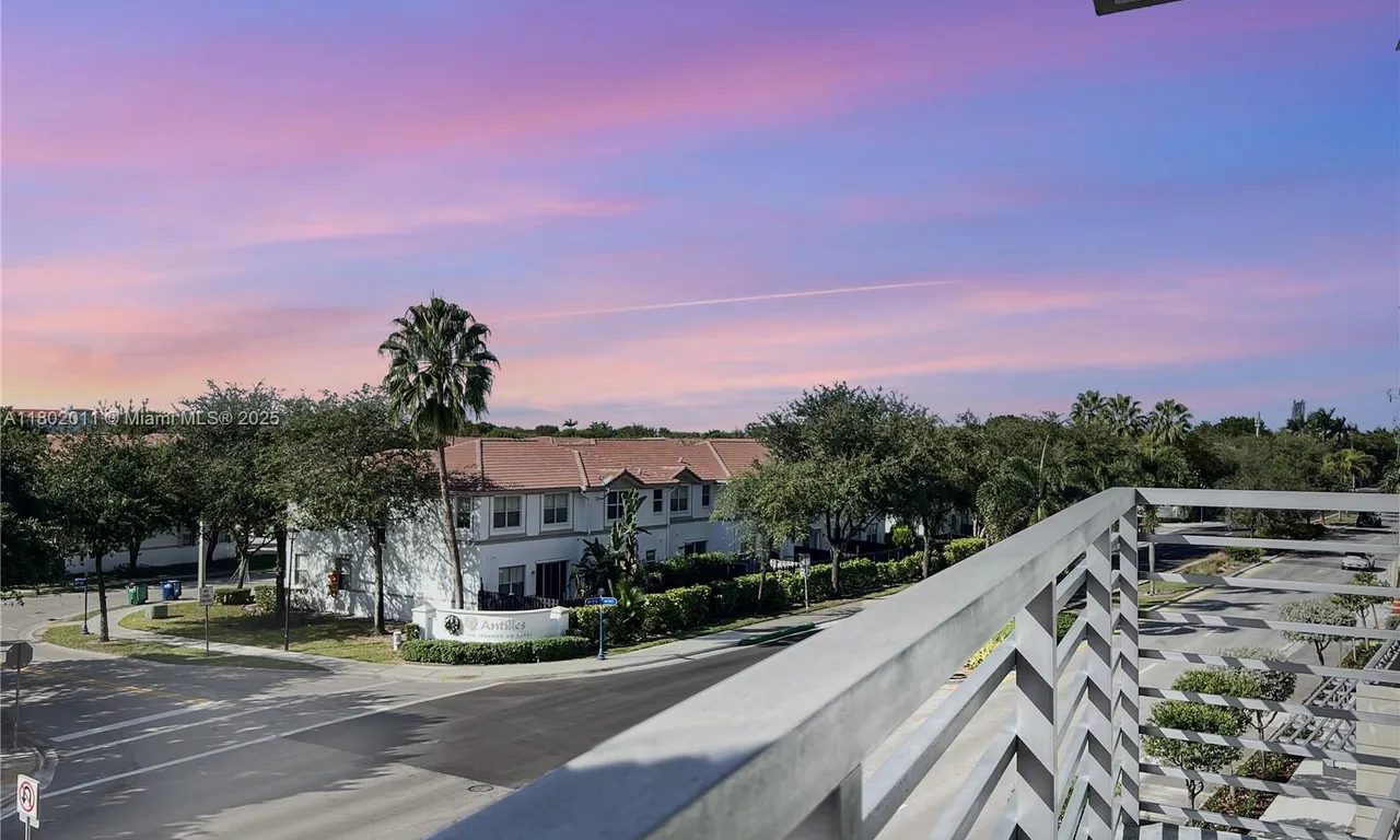 7875 NW 107th Ave # 306, Doral FL 33178