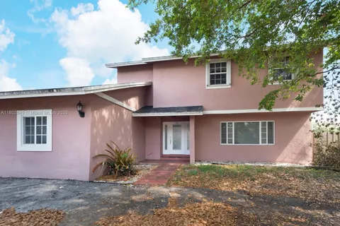 7701 NW 42nd Ct, Davie FL 33024