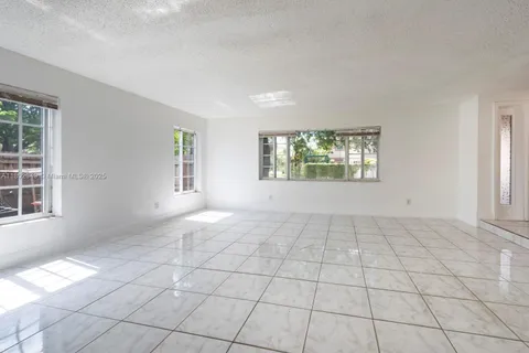 7701 NW 42nd Ct, Davie FL 33024