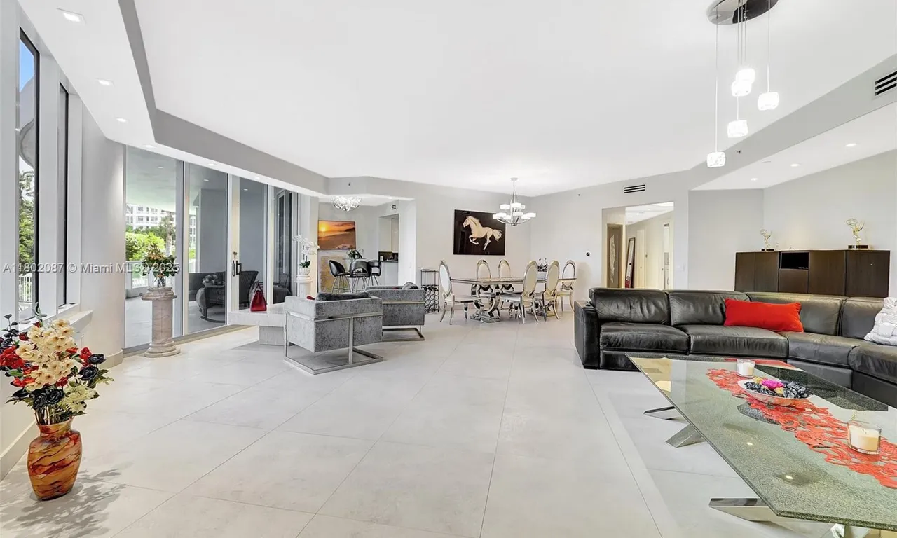 21200 Point Pl # 403, Aventura FL 33180
