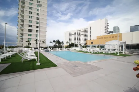 770 Claughton Island Dr # 809, Miami FL 33131