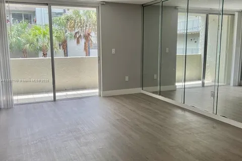 10000 NW 80th Ct # 2312, Hialeah Gardens FL 33016