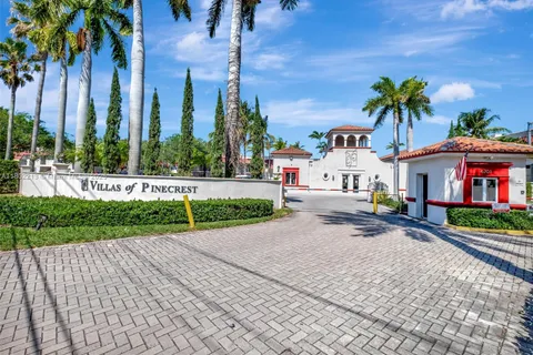 6705 N KENDALL DR # 309, Pinecrest FL 33156