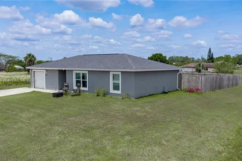 3086 E Briarwood Cir, La Belle FL 33935
