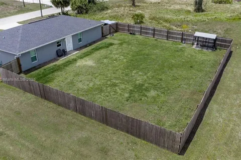 3086 E Briarwood Cir, La Belle FL 33935