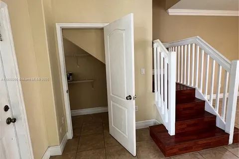 7329  NW 174  TE # 101, Miami Lakes FL 33015