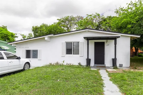 1701 NW 15th Ct, Fort Lauderdale FL 33311
