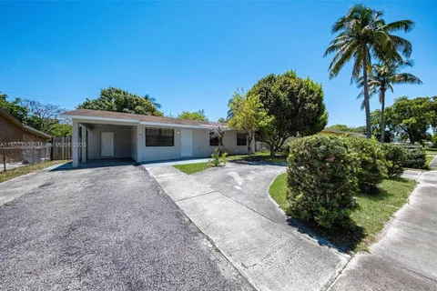 540 NW 7th Ter, Pompano Beach FL 33060