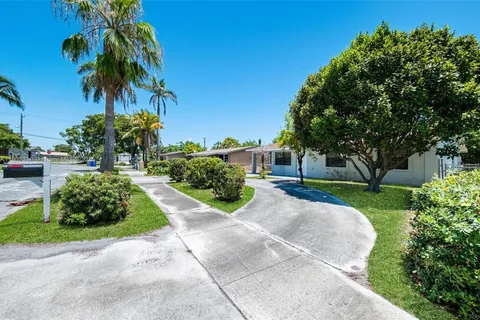 540 NW 7th Ter, Pompano Beach FL 33060