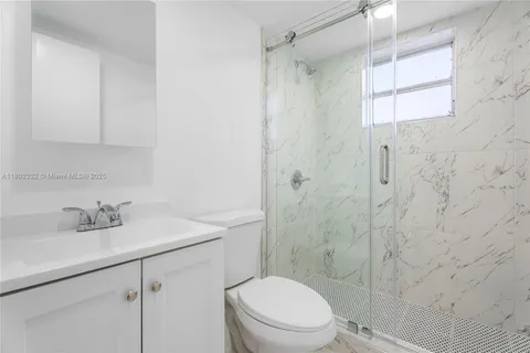1661 SW 3rd St # 8, Miami FL 33135