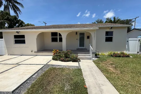 6391 SW 39th St, Miami FL 33155