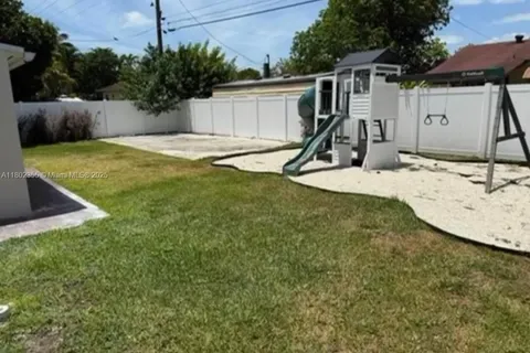 6391 SW 39th St, Miami FL 33155