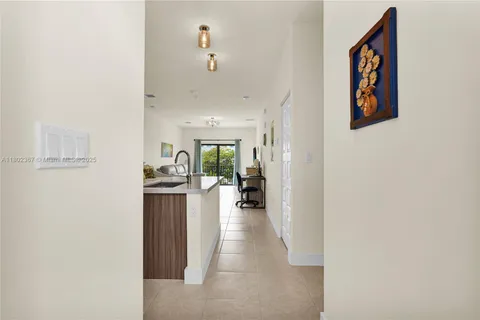 8301 NW 41st St # 303, Doral FL 33166