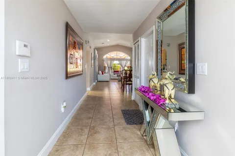 15763 SW 82nd St, Miami FL 33193